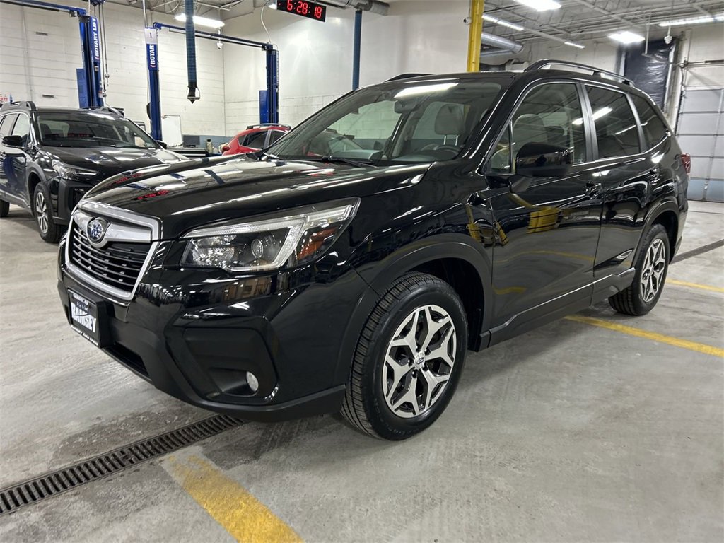 Used 2021 Subaru Forester Premium image 4