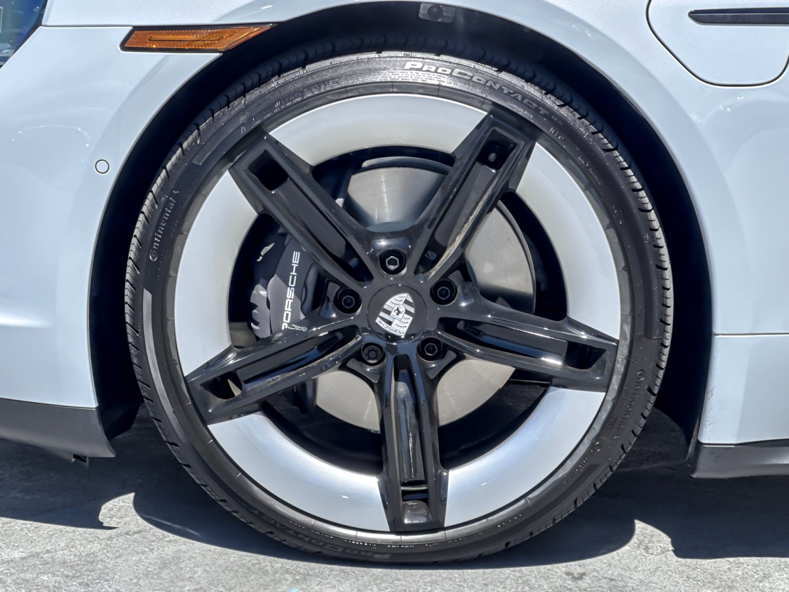 New 2026 Porsche Taycan RWD image 25