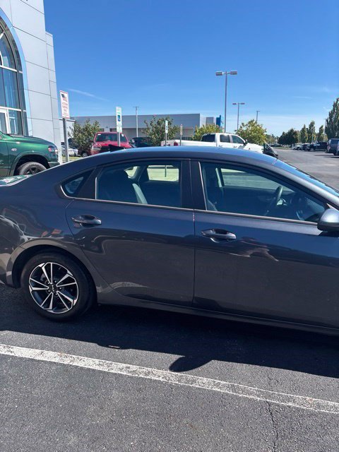 Used 2023 Kia Forte LXS FWD image 4