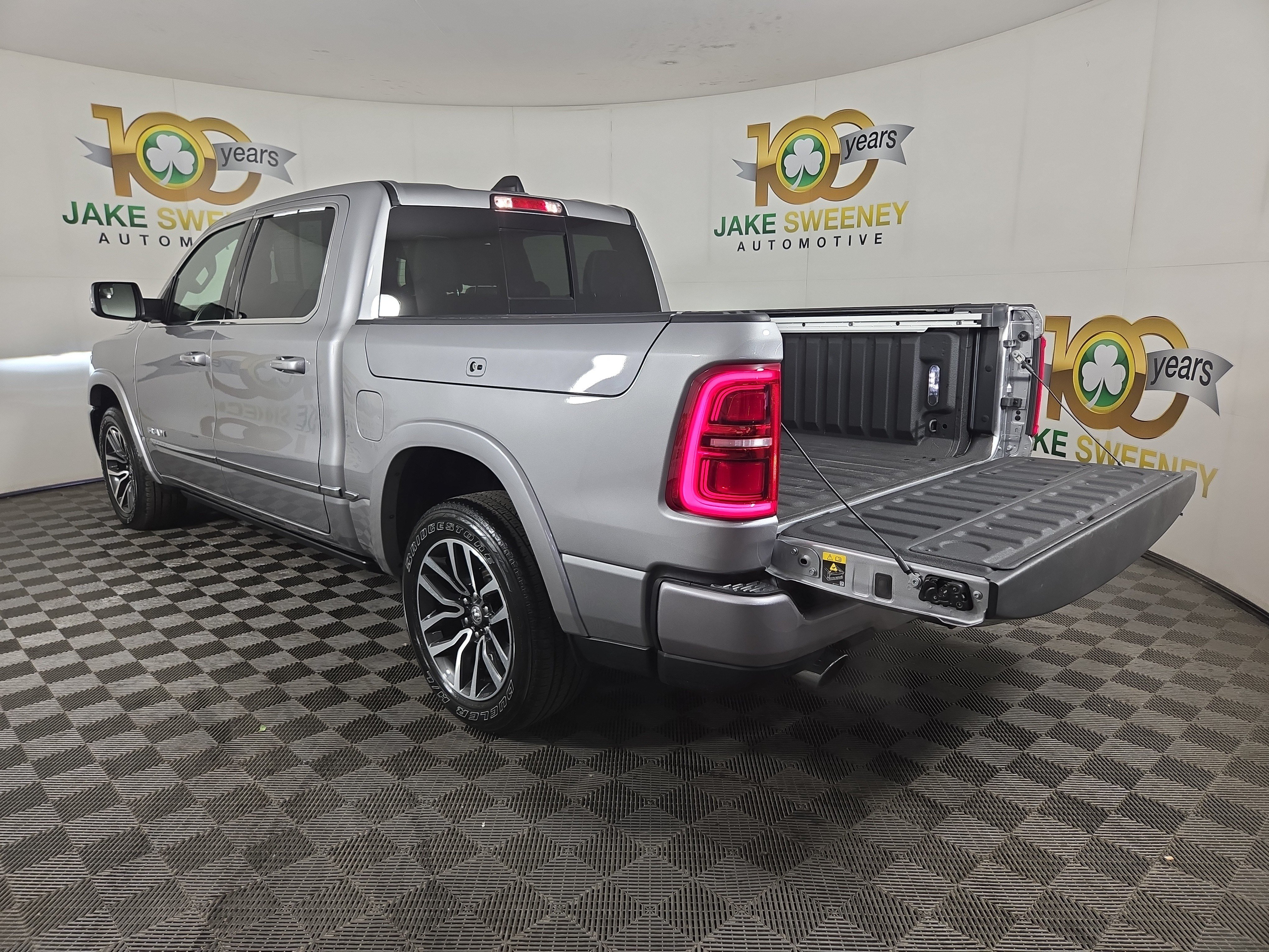 Certified 2025 RAM 1500 Limited w/ Body Color Bumper Group AWD/4WD image 33