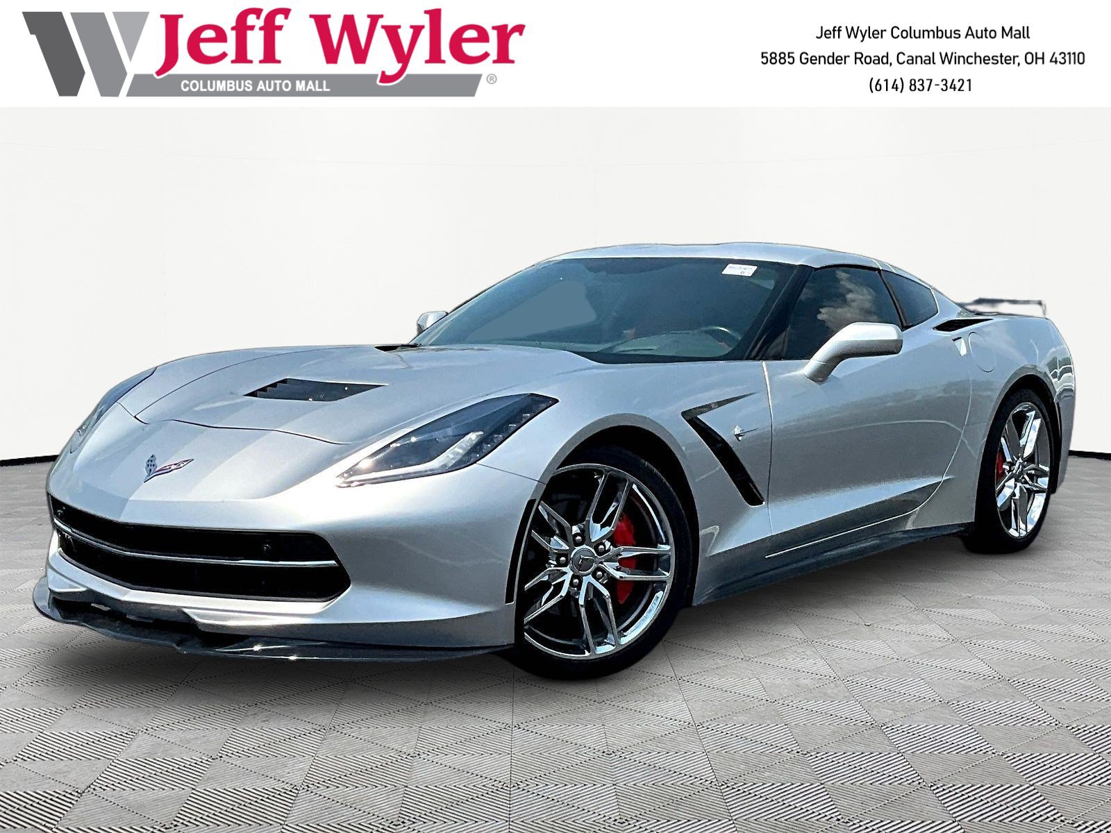 Used 2017 Chevrolet Corvette Stingray Coupe w/ 2LT Preferred Equipment Group RWD image 1