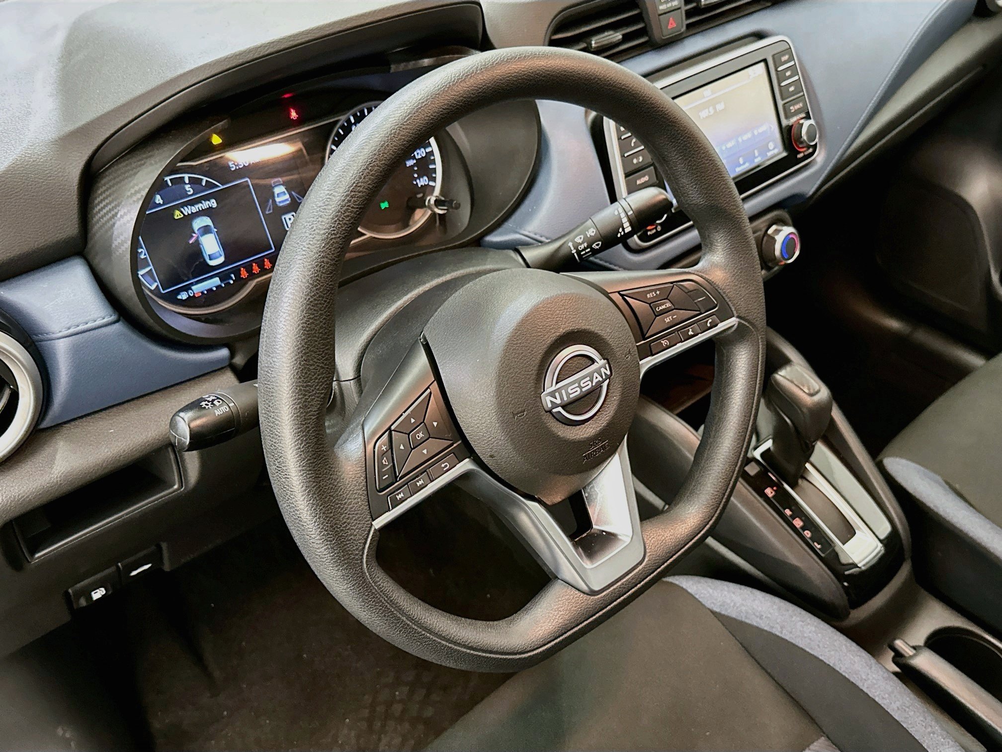 Used 2025 Nissan Versa SV FWD image 18