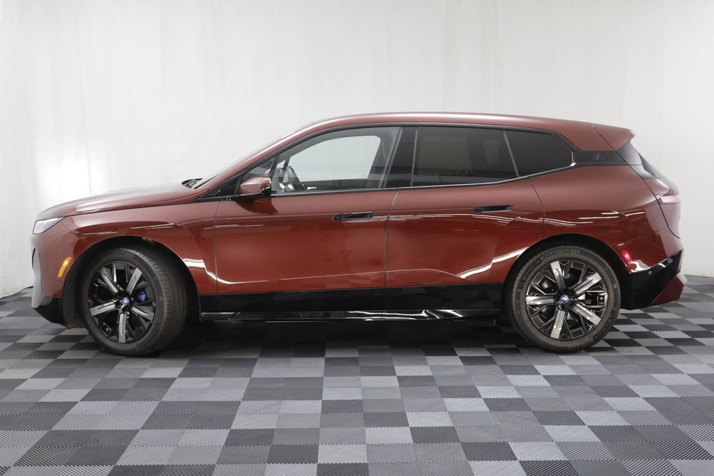 Certified 2023 BMW iX xDrive50 w/ Sport Package AWD/4WD image 4
