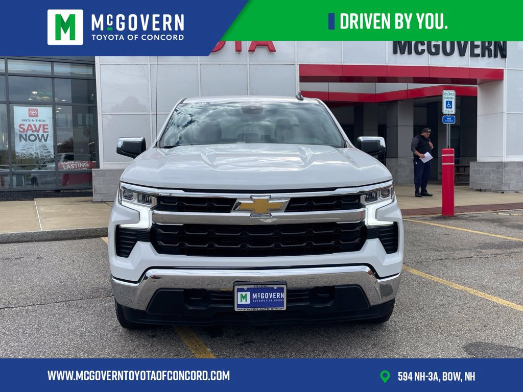 Used 2023 Chevrolet Silverado 1500 LT AWD/4WD image 8