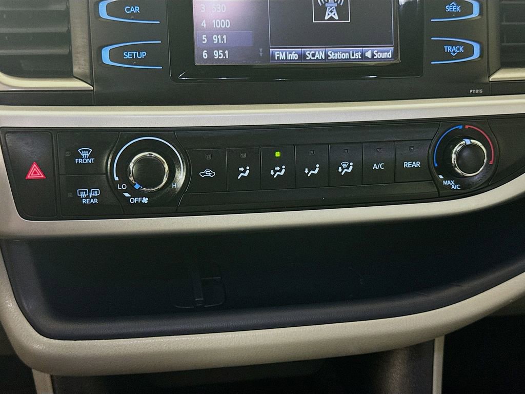 Certified 2019 Toyota Highlander LE image 15