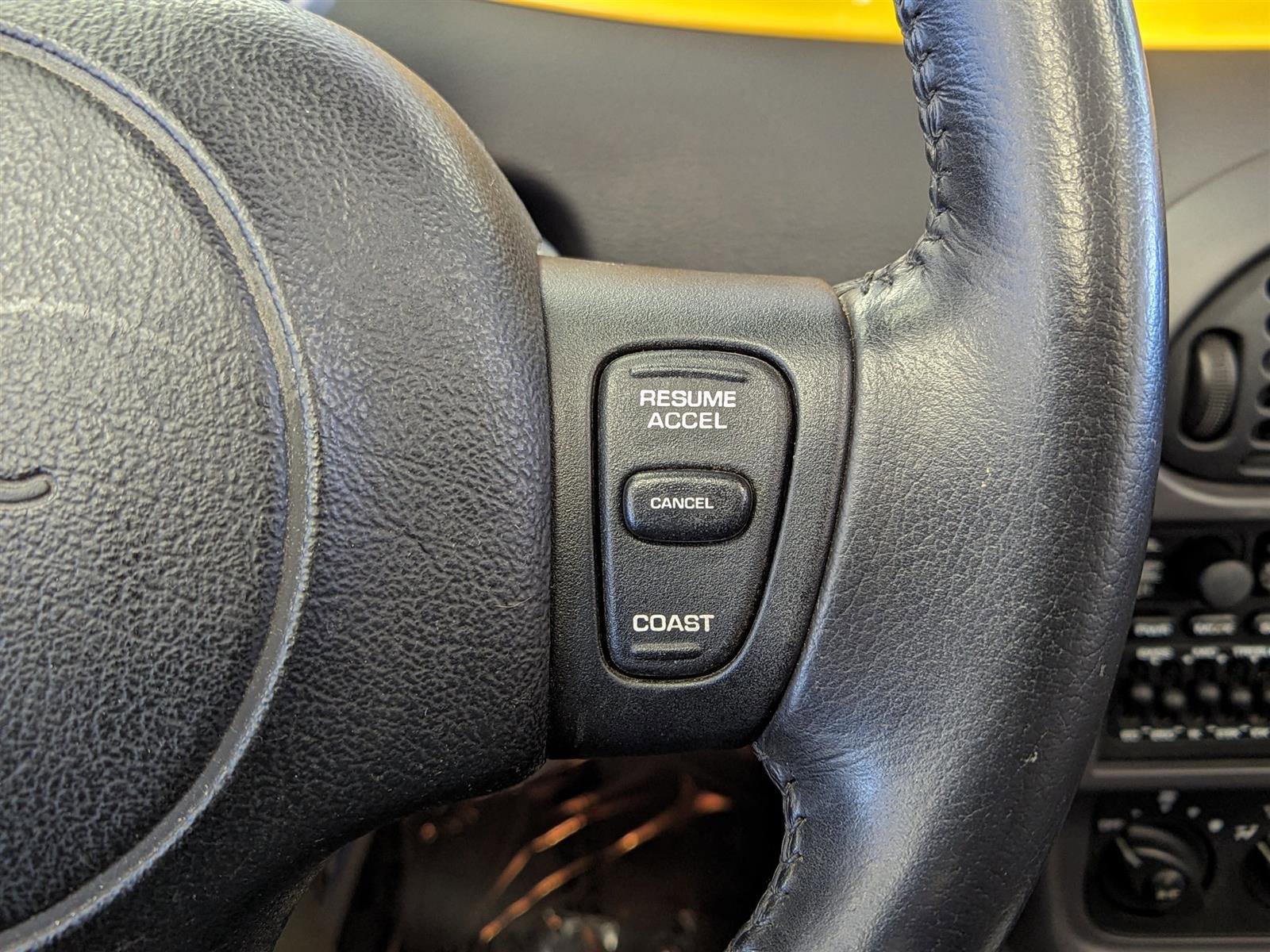 Used 2002 Chrysler Prowler image 23