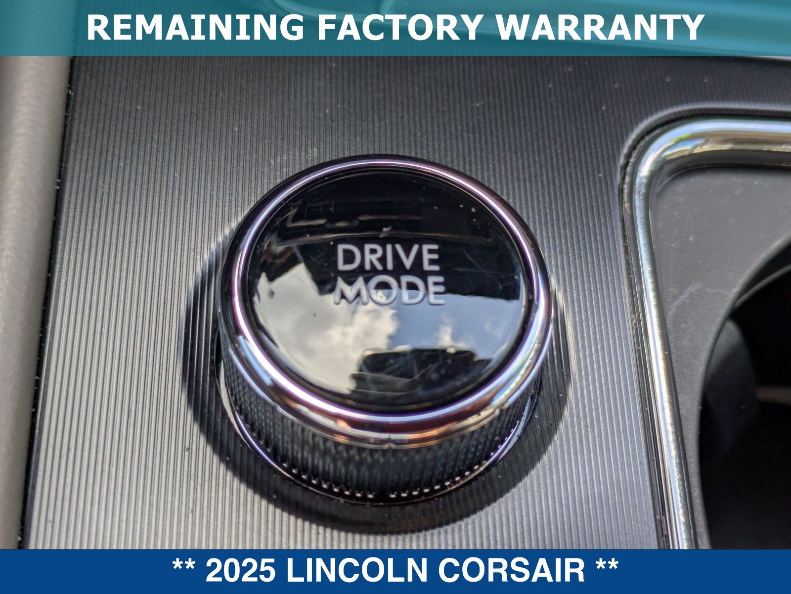 Used 2025 Lincoln Corsair FWD image 34
