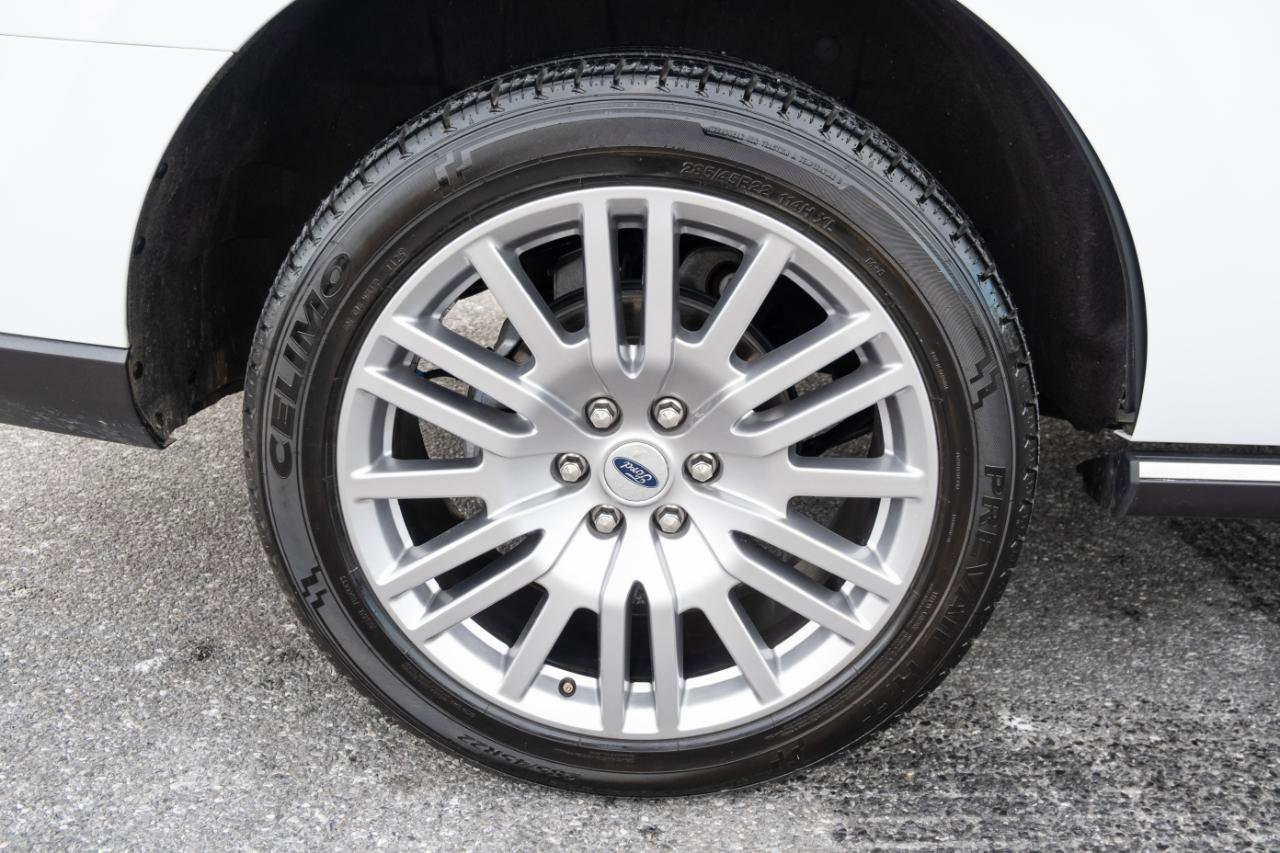 Used 2024 Ford Expedition Limited image 15