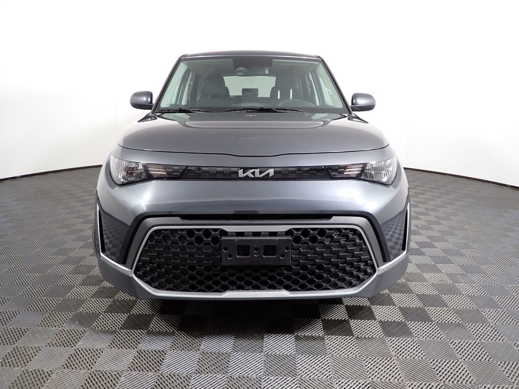 Used 2025 Kia Soul LX w/ LX Technology Package FWD image 6