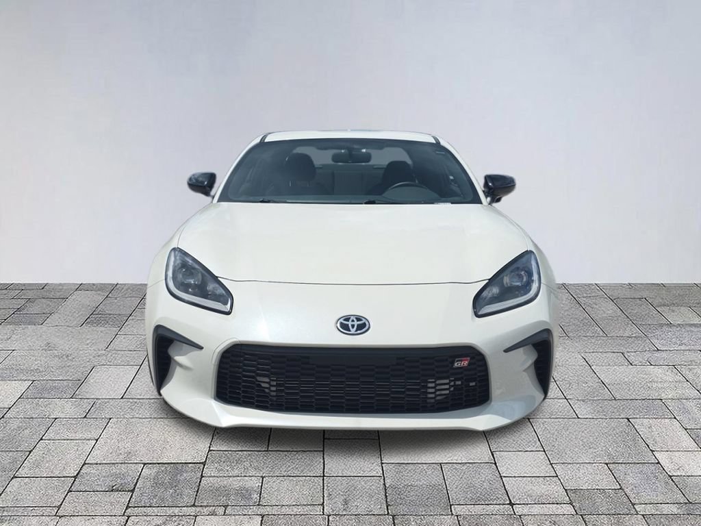 Used 2023 Toyota GR86 RWD video 2