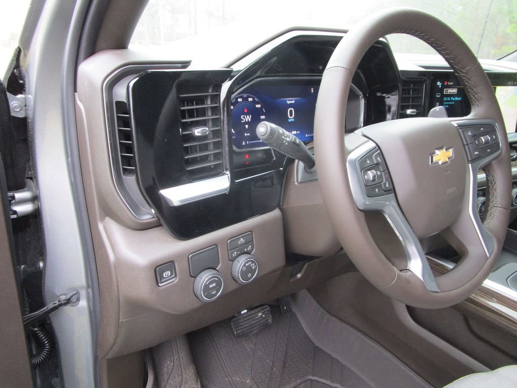 New 2026 Chevrolet Silverado 1500 LT w/ All Star Edition Plus image 24