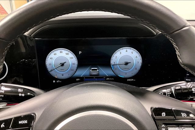 Used 2023 Hyundai Elantra Limited FWD image 14