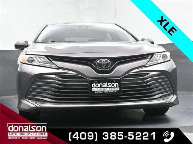 Used 2018 Toyota Camry XLE image 16