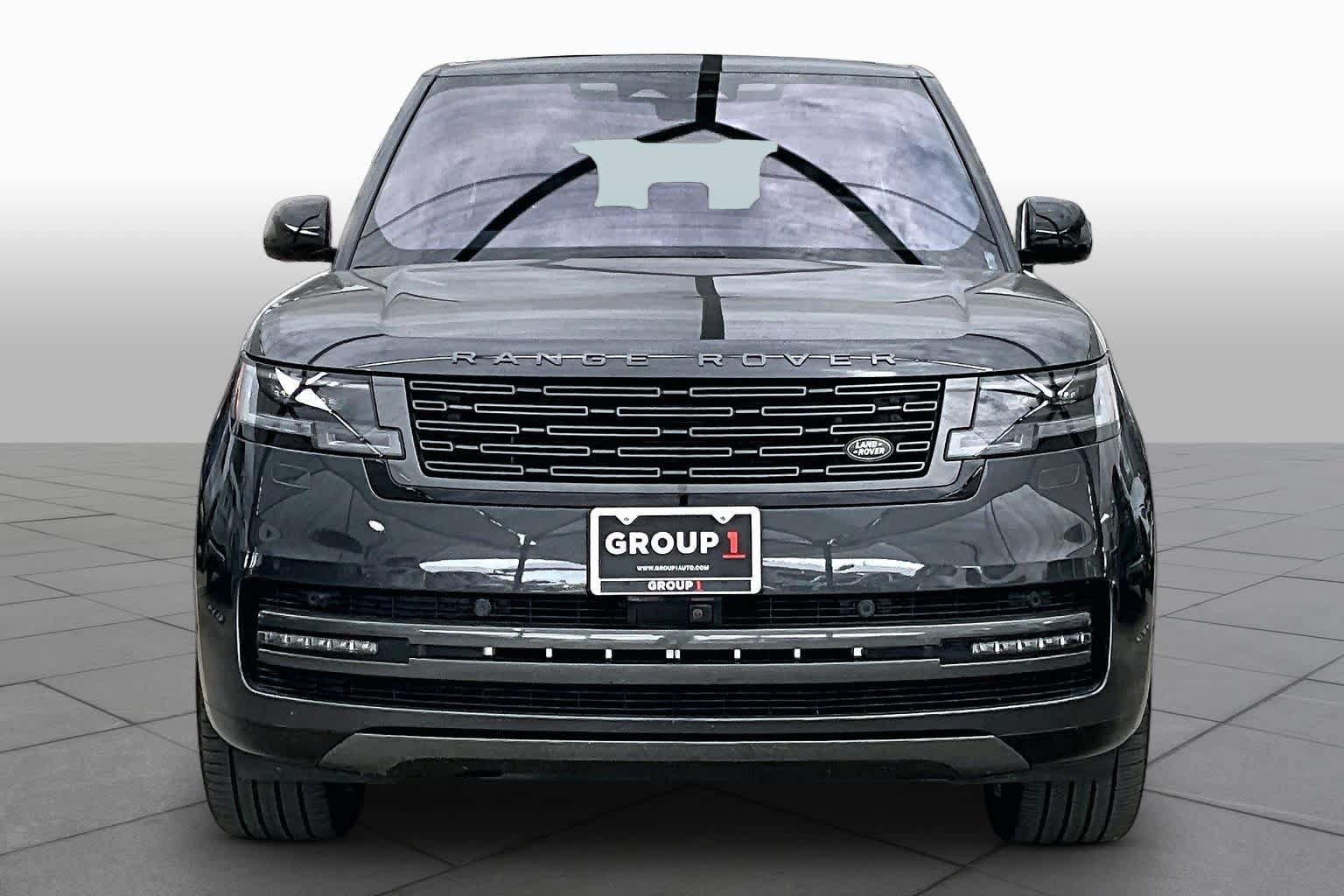 Used 2023 Land Rover Range Rover SE AWD/4WD image 4