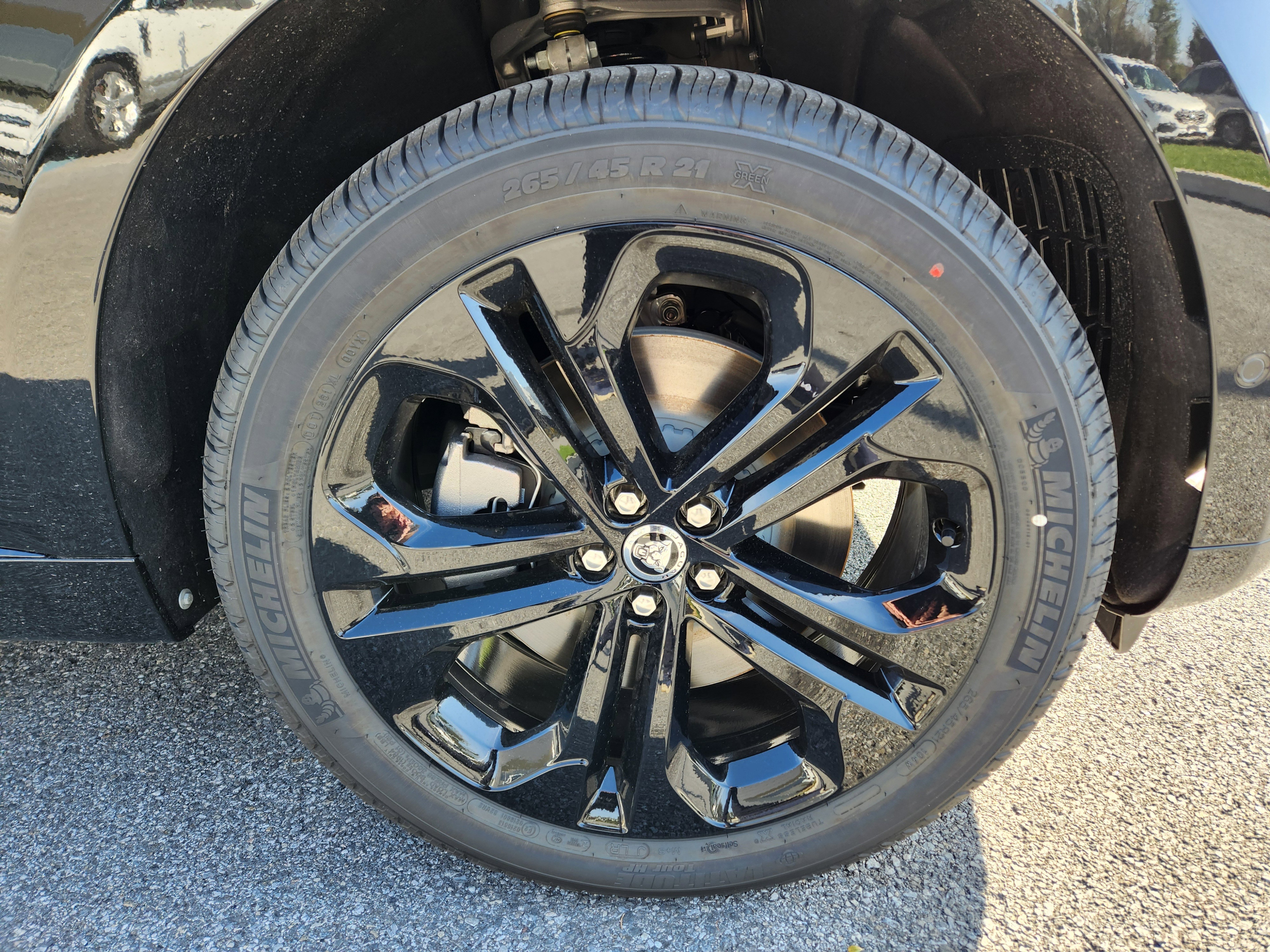 New 2026 Jaguar F-PACE R-Dynamic S image 5