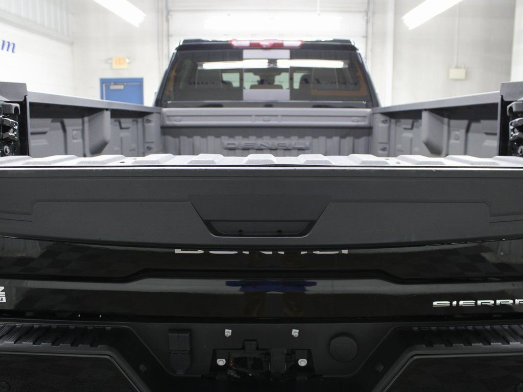 Used 2024 GMC Sierra 2500 Denali w/ Technology Package image 42