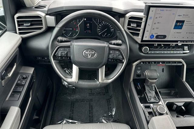 Used 2023 Toyota Tundra Limited AWD/4WD image 16