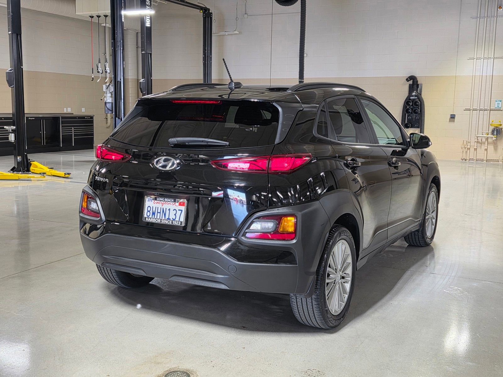 Certified 2021 Hyundai Kona SEL w/ Cargo Package image 7