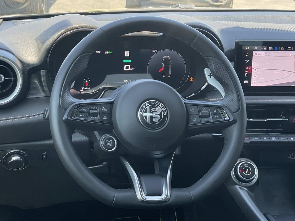 Used 2025 Alfa Romeo Tonale Veloce w/ Premium Package image 7