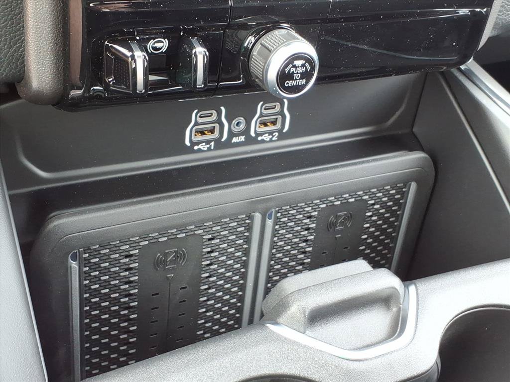 New 2026 RAM 2500 Laramie AWD/4WD image 32