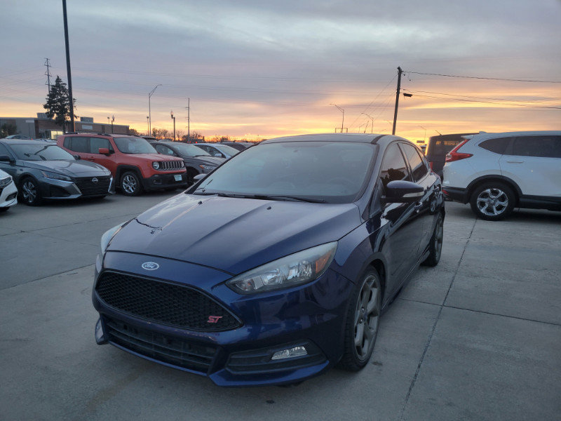 Used 2016 Ford Focus ST image 3
