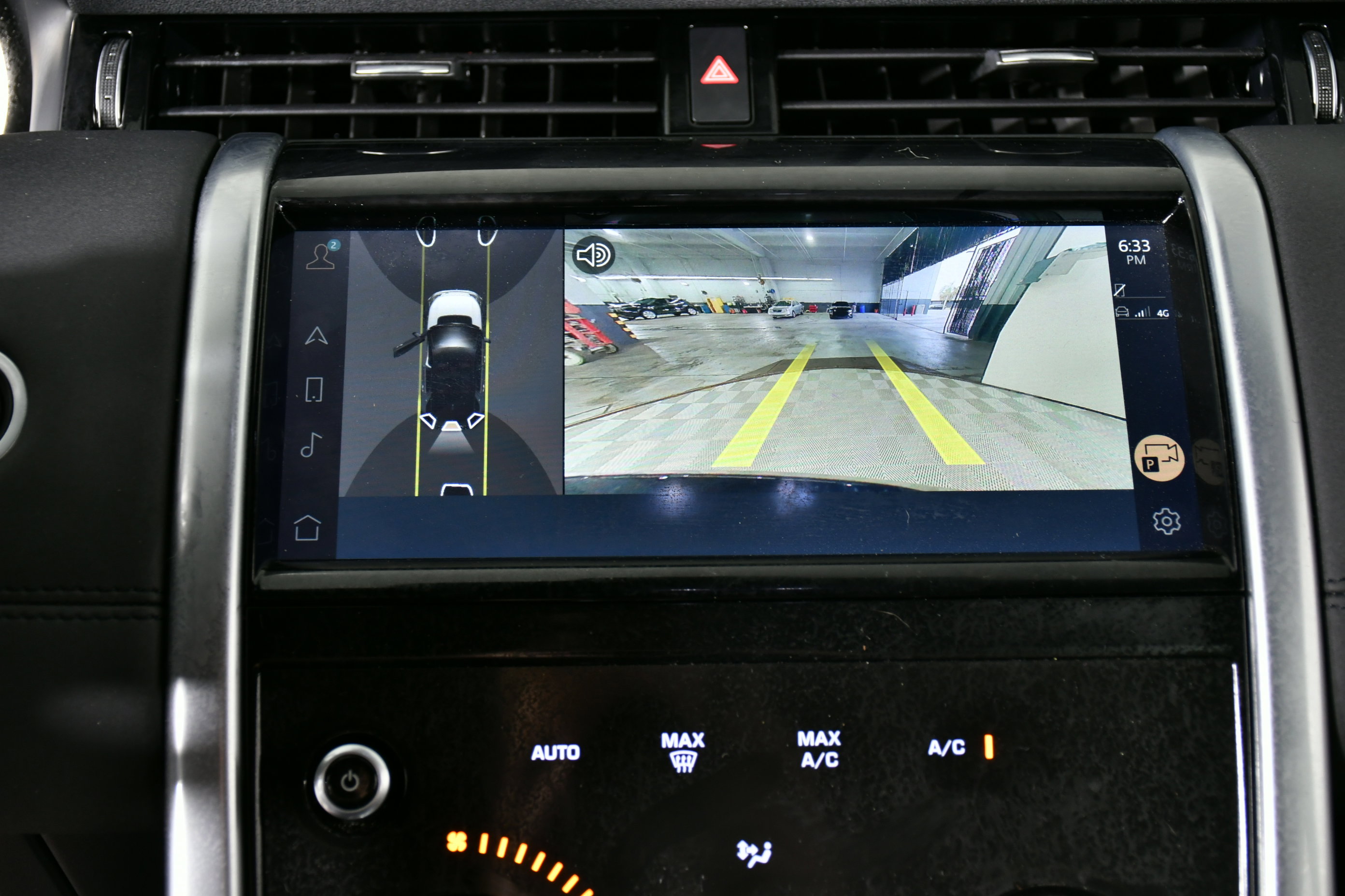 Used 2023 Land Rover Discovery Sport S image 18