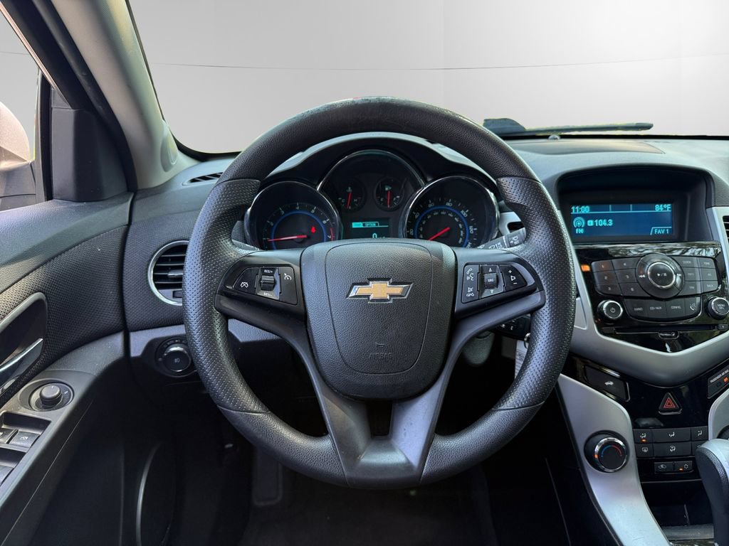 Used 2015 Chevrolet Cruze LT w/ Sun And Sound Package FWD image 12