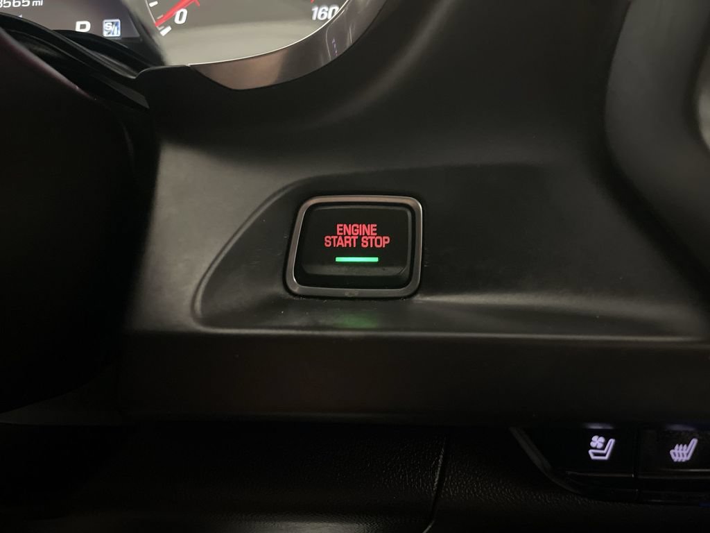 Used 2016 Chevrolet Camaro LT RWD image 11