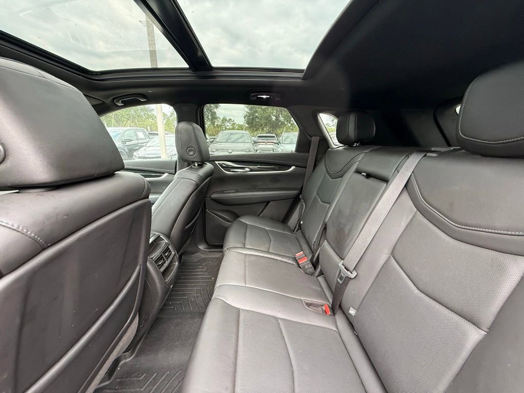 Used 2020 Cadillac XT5 Premium Luxury FWD image 15