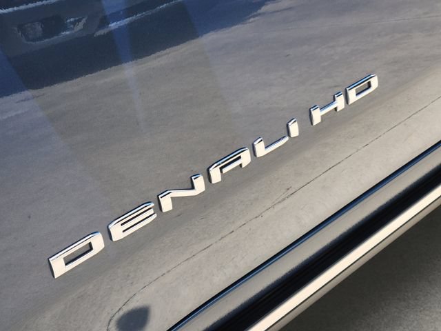 Used 2025 GMC Sierra 2500 Denali w/ Denali Reserve Package AWD/4WD image 12