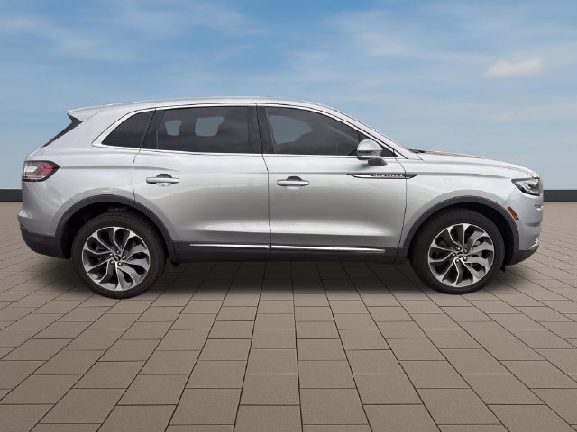 Certified 2023 Lincoln Nautilus Reserve AWD/4WD image 8