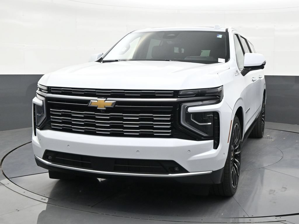 Used 2026 Chevrolet Suburban High Country AWD/4WD image 8