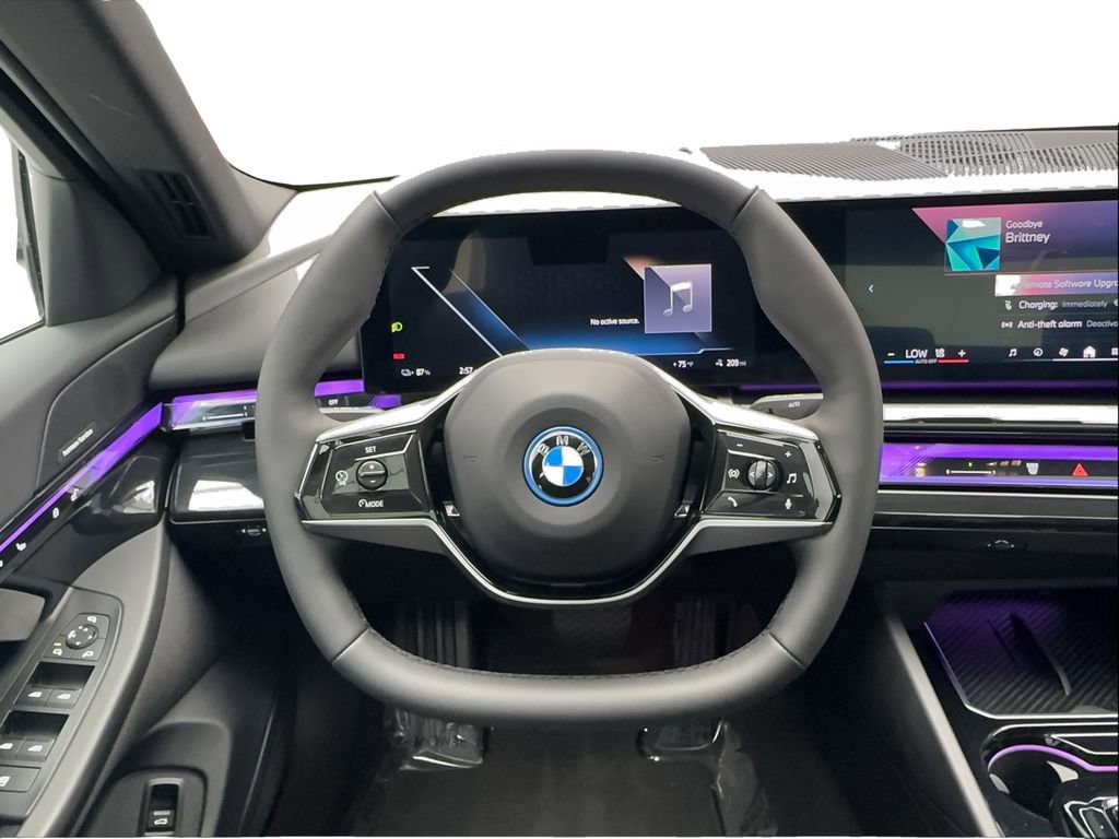Used 2024 BMW i5 eDrive40i RWD image 37