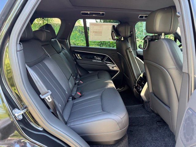 New 2026 Land Rover Range Rover SE AWD/4WD image 17