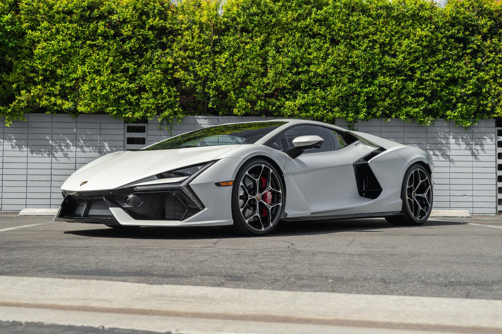 Used 2024 Lamborghini Revuelto image 21