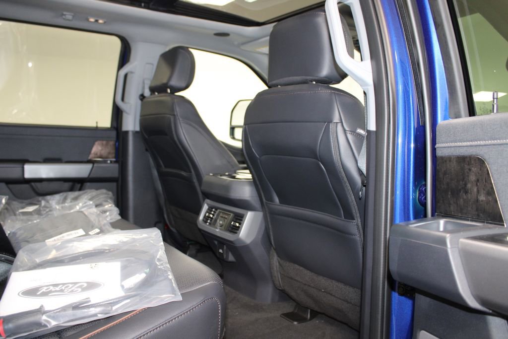 New 2026 Ford F250 Lariat w/ Black Appearance Package image 32