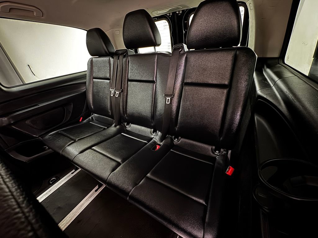 Used 2018 Mercedes-Benz Metris Passenger image 12