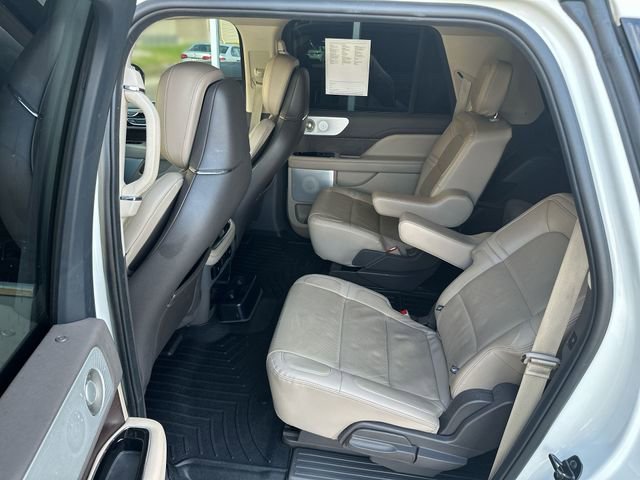 Used 2023 Lincoln Navigator L Reserve image 24