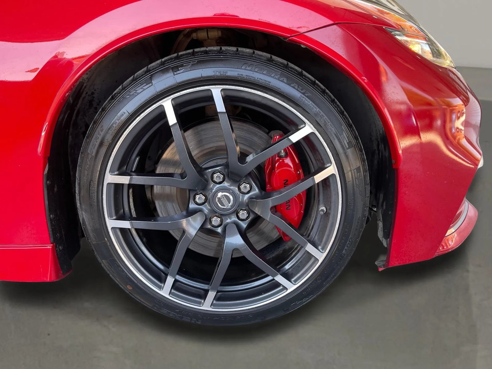 Used 2016 Nissan 370Z NISMO RWD image 16