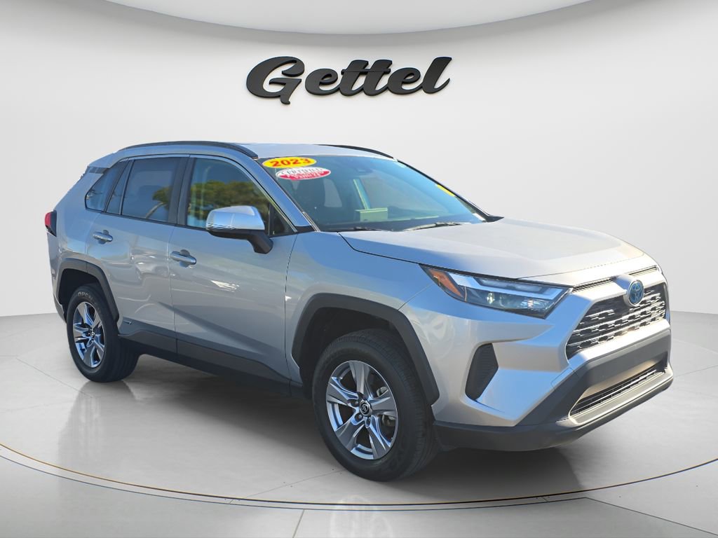 Used 2023 Toyota RAV4 XLE image 10