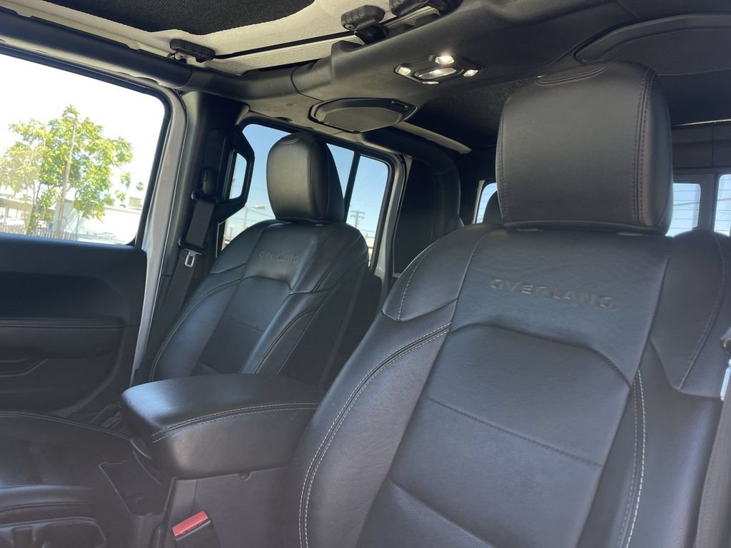 Used 2022 Jeep Gladiator Overland w/ Popular Equipment Package AWD/4WD image 19