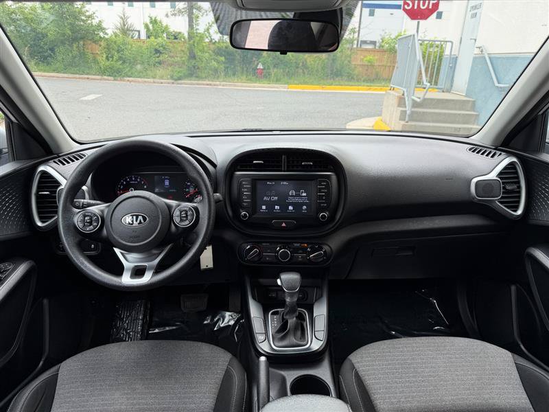 Used 2020 Kia Soul S FWD image 47