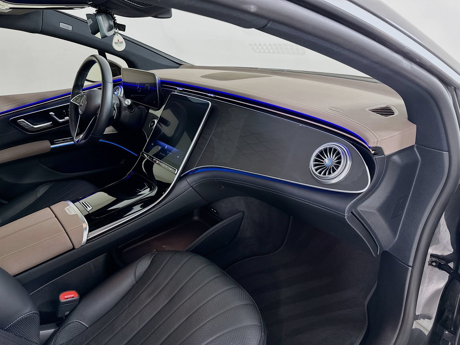 Certified 2023 Mercedes-Benz EQS 450+ Sedan image 33