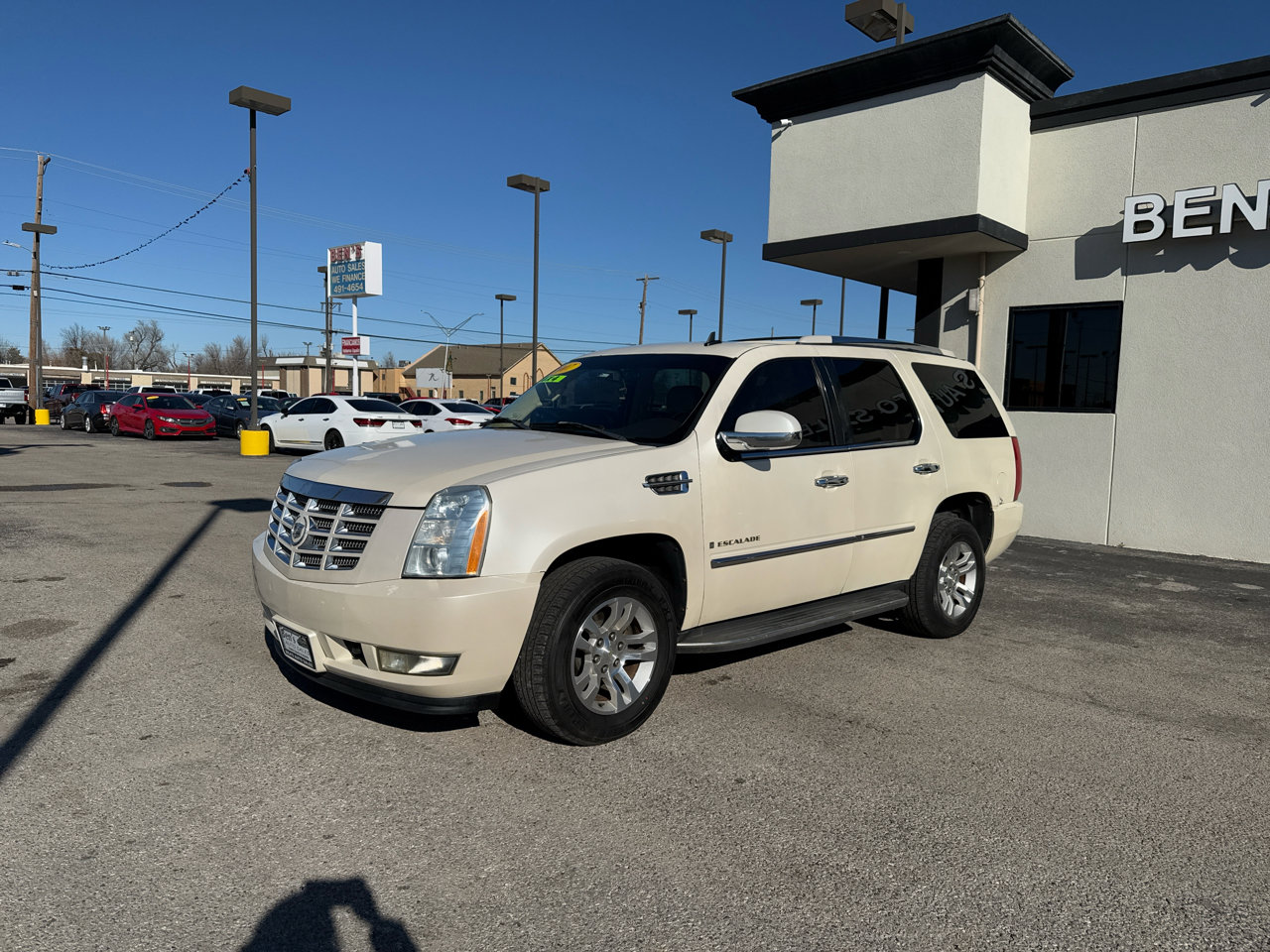 Used 2007 Cadillac Escalade AWD w/ Information Package image 2