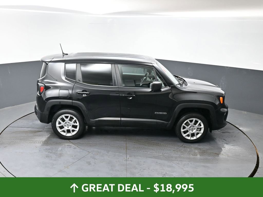 Used 2023 Jeep Renegade Latitude AWD/4WD image 40