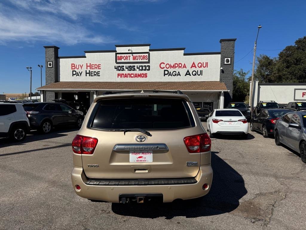 Used 2010 Toyota Sequoia Platinum RWD image 19
