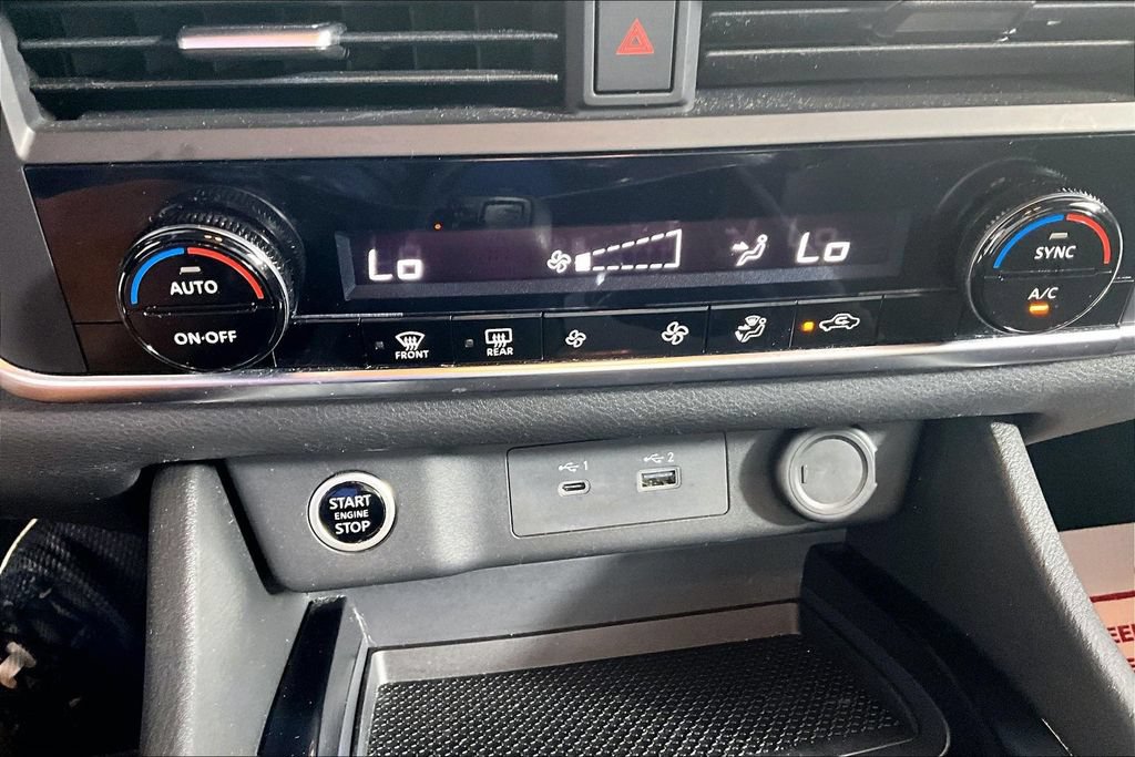 Used 2023 Nissan Rogue SV AWD/4WD image 31