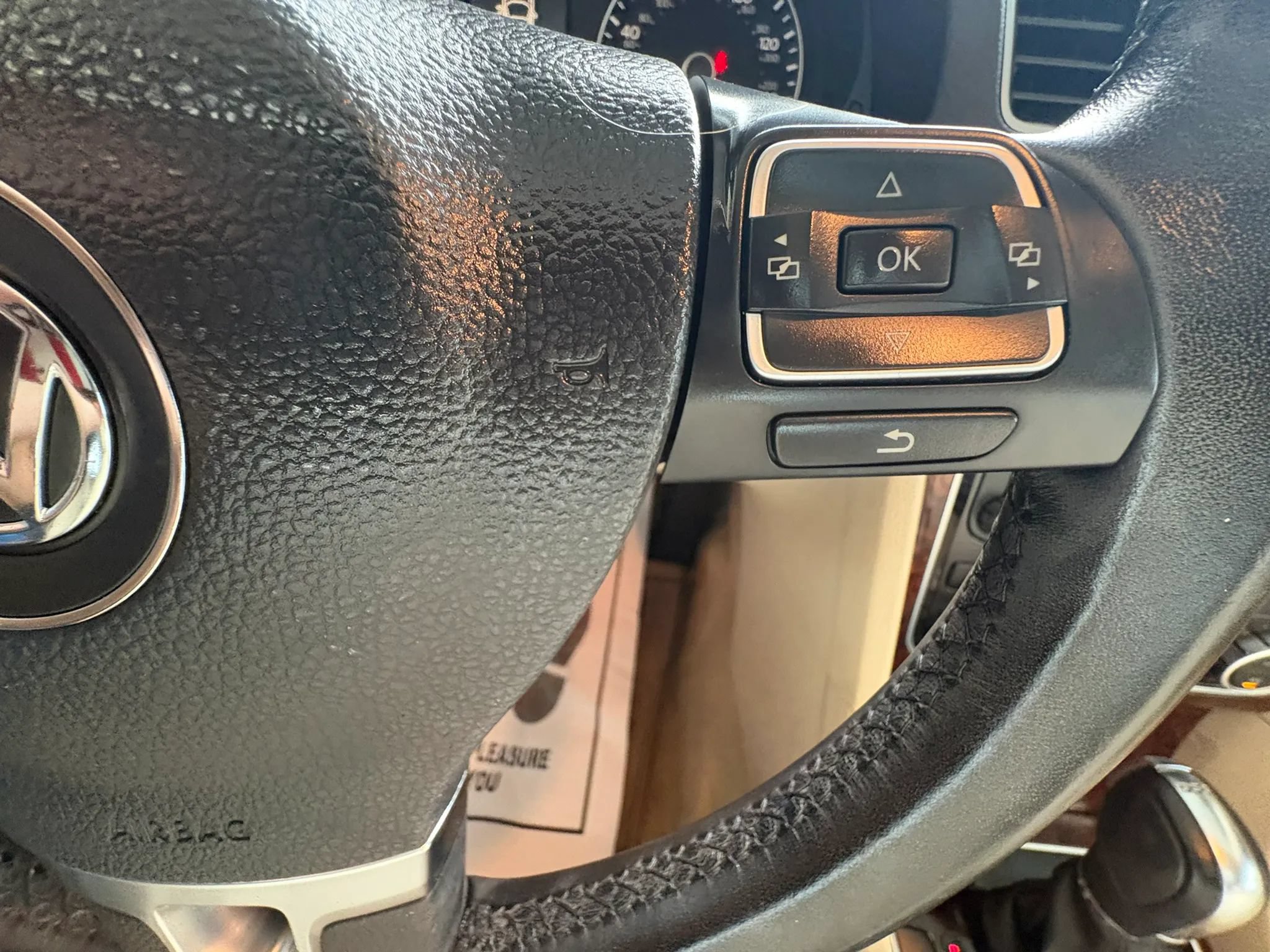 Used 2013 Volkswagen Passat TDI SEL Premium FWD image 12