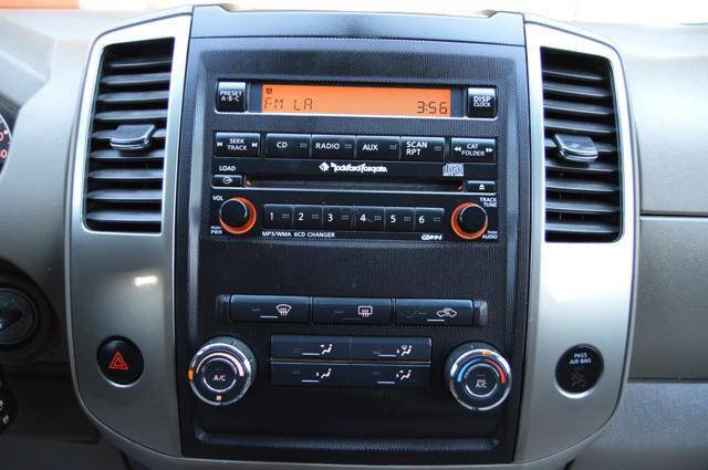 Used 2012 Nissan Frontier SL w/ Moonroof Pkg image 23