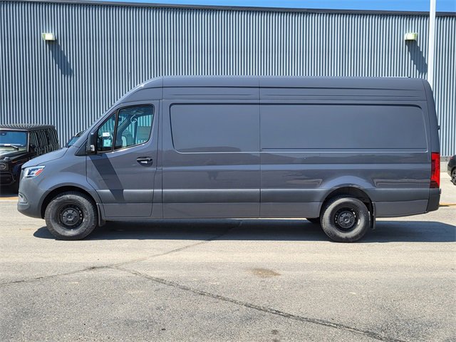 New 2024 Mercedes-Benz Sprinter 2500 image 31